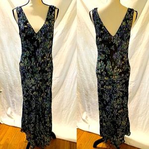 Vintage Y2K sheer floral beaded dress 💙